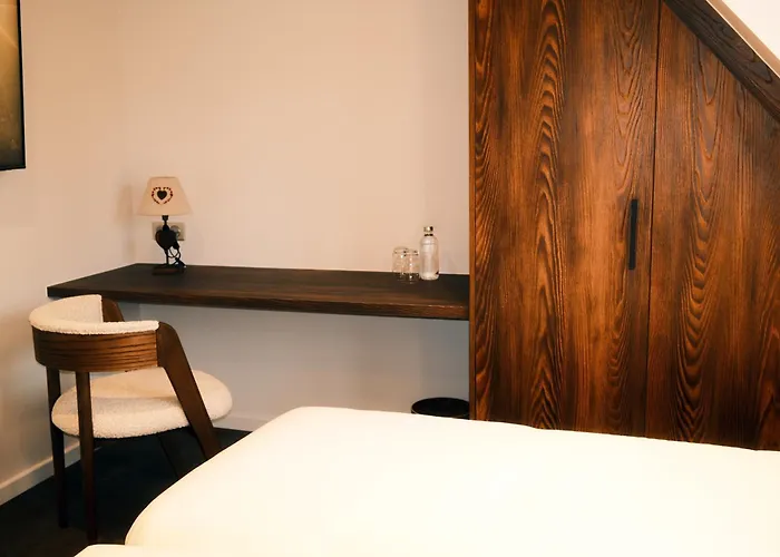 Restaurant Des Vosges فندق 3*